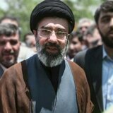 «Το όνομα Χαμενεΐ θα συνεχισθεί»: Πιο σκληρός από τον πατέρα ο γιος – Πώς πέρασε από τη σκιά στην εξουσία