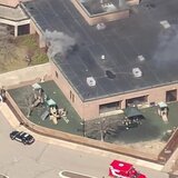 ΗΠΑ: Νεκρός ο ένοπλος που εισέβαλε με αυτοκίνητο σε συναγωγή και άρχισε να πυροβολεί