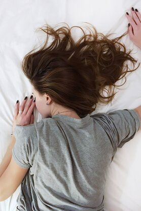 Οι βραδινοί τύποι που κοιμούνται πολύ αργά μπορεί να αναπτύξουν σοβαρά προβλήματα στην καρδιά