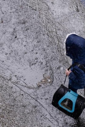 Η σπάνια πάθηση που μπορεί να κάνει έναν άνθρωπο αλλεργικό στο κρύο