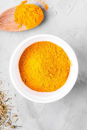 Κουρκουμάς: Ο «χρυσός» της κουζίνας με τα αμέτρητα οφέλη για την υγεία 