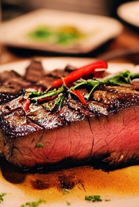 Από το κοτόπουλο μέχρι το βουβάλι - Μία διαιτολόγος εξηγεί ποιο κρέας είναι πιο υγιεινό